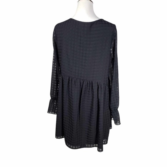 BCBGeneration size Large Long Sheer Sleeve Gingham Dress - Picture 4 of 7